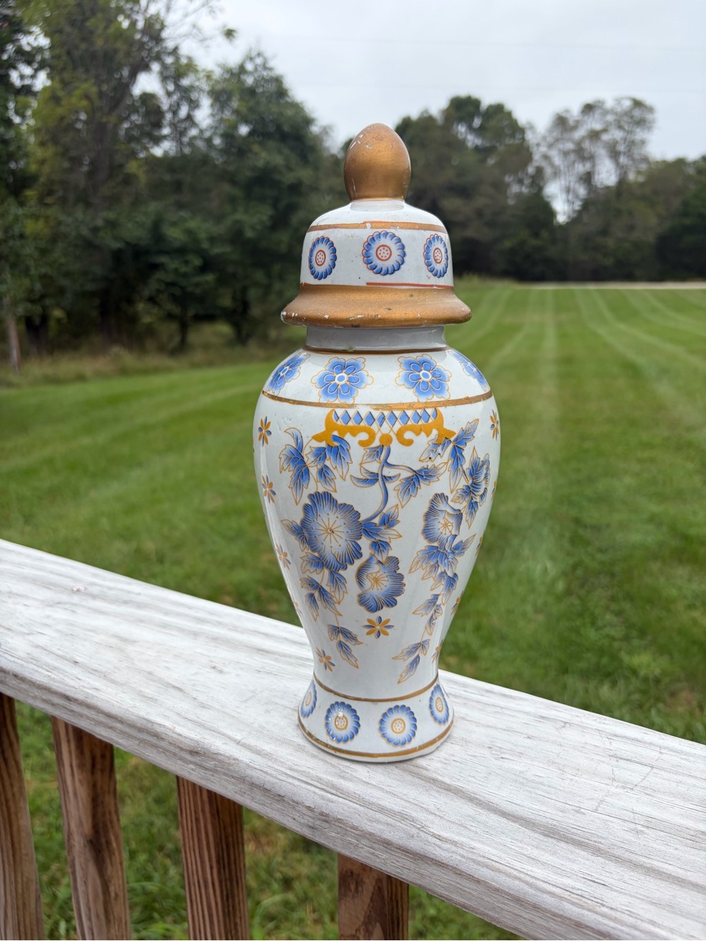 Chinese Blue & Gold Floral Hand Painted Lidded Ginger Jar Vase Vintage Classy